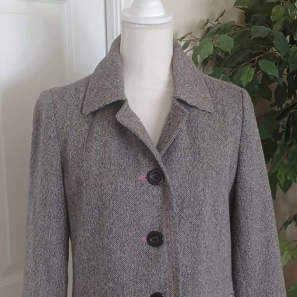 GAP Black & White Herringbone Tweed Wool Blend Blazer w/Pink Accents Size Medium - Picture 2 of 6